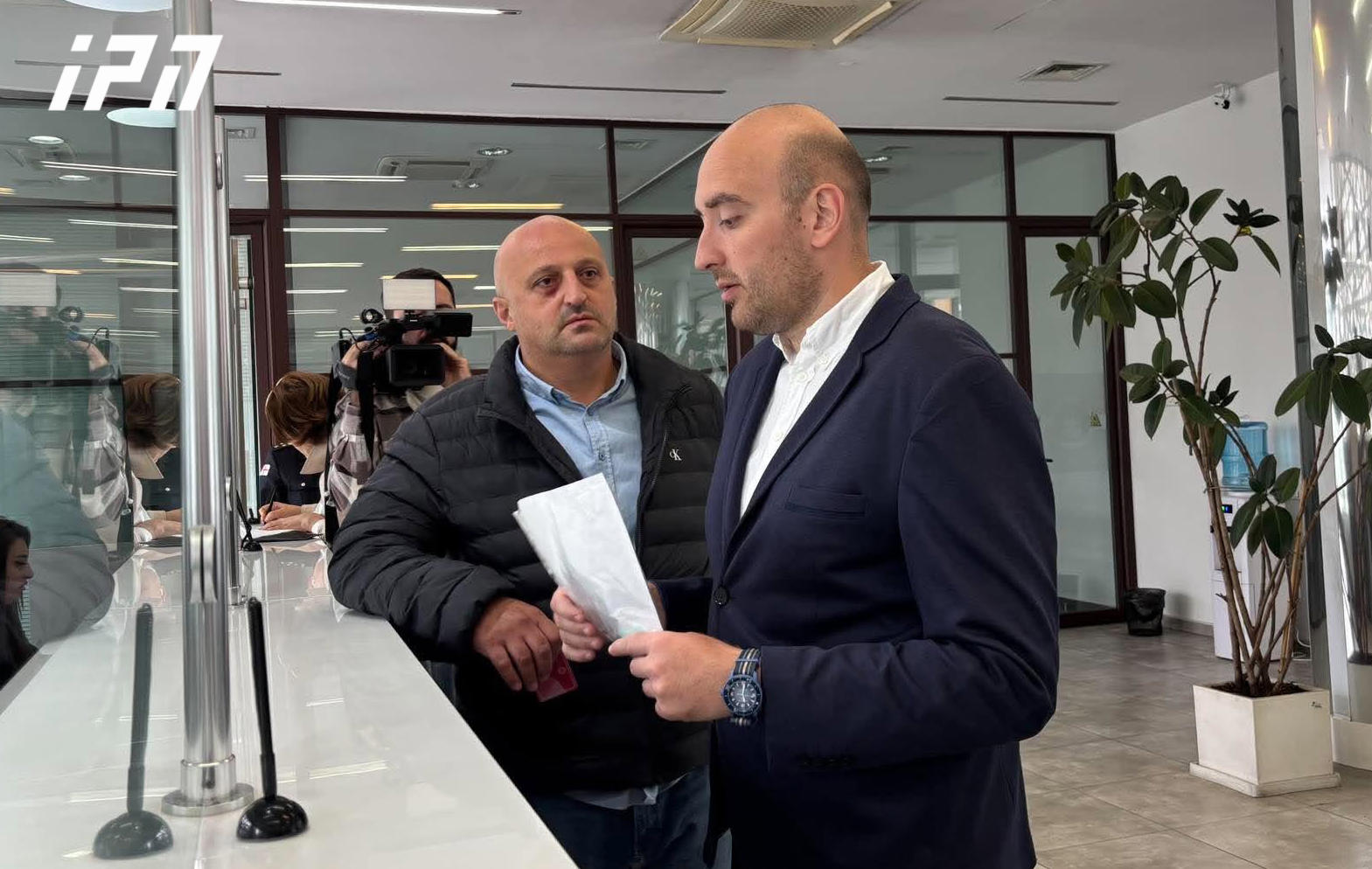 „ნაციონალური მოძრაობა“ და შუქრი ბურჭულაძე გენერალურ პროკურატურას განცხადებით მიმართავენ, დაიკითხოს ყველა ის პირი, ვინც აცხადებს, რომ 2012 წლის ე.წ. ციხის კადრები დადგმული იყო