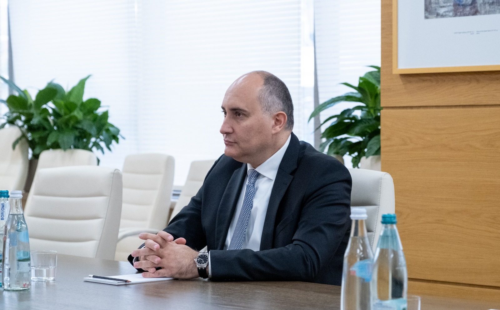 ღარიბაშვილის საქმეზე ქრთამის აღების ახალი ბრალდებების ფონზე ჯუანშერ ბურჭულაძეს საპროცესო შეთანხმება გაუფორმდა