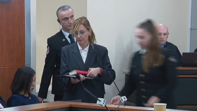 საკონსტიტუციო სასამართლოს სხომიდან გააძევეს ხატია დეკანოიძე - ივანიშვილის დაკითხვის შუამდგომლობა არ დაკმაყოფილდა