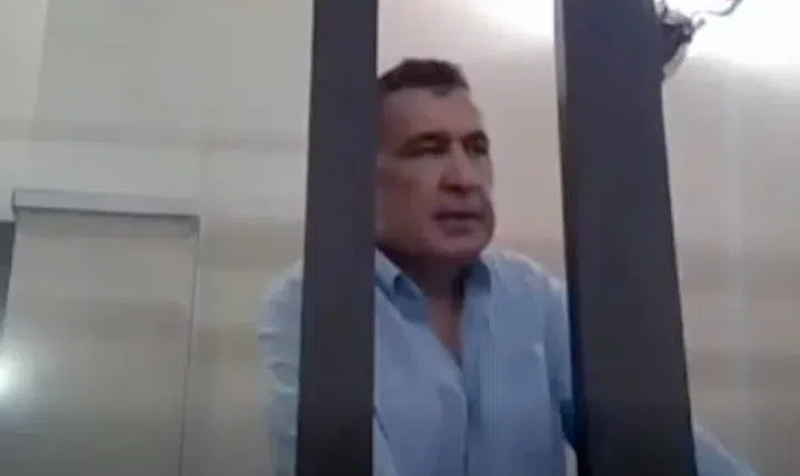 "გია ბარამიძის სოლიდარობის ნიშნად მოვიზარდე წვერი, სხვათა შორის, ლევან ხაბეიშვილიც წვერ-ულვაშიანია" - მიხეილ სააკაშვილი