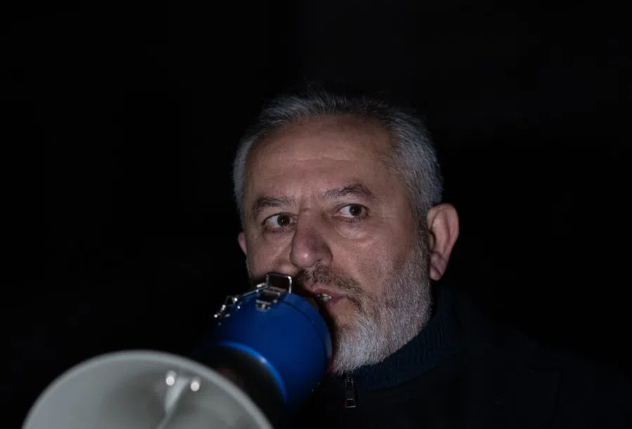 "მშობლებმა თავი გადავდეთ, რომ შედეგისთვის მიგვეღწია, მაგრამ..." - საპროტესტო აქციაზე დაკავებული ზვიად ცეცხლაძის მამა საზოგადოებას მიმართავს