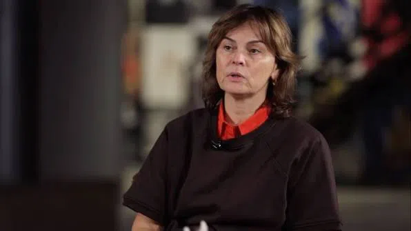 “მან ის ჩვენება მოაწყო, ჭუბერის გზას რომ მოგვაგონებდა - სადაც მოდელები ტალახში ატარა და გაოგნებული მაყურებელი უყურებდა ამას...“ - ნინო კასრაძე პირად ტრავმასა და დემნა გვასალიას ფენომენზე