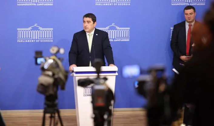 "ამ კამპანიას მაშინ კურირებდნენ „მწვანე ალტერნატივა“, „სოციალური სამართლიანობის ცენტრი“ და საია... სამივე დაფინანსებული იყო ბრიუსელიდან" - შალვა პაპუაშვილი ნამახვანჰესის პროექტის ჩაშლაზე