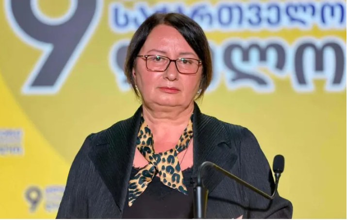 "სკოლების განდევნა მიმდინარეობს ჩვენი ქალაქებიდან და სოფლებიდან - მე-6 სკოლა უნდა გადავარჩინოთ" - ფიქრია ჩიხრაძე