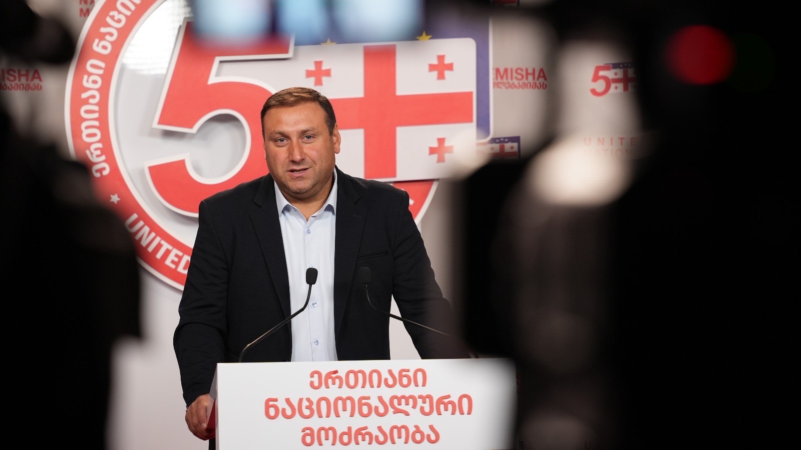 “და­ზუს­ტე­ბით ვიცი, რომ ქა­თა­მი, რო­მე­ლიც სა­ბავ­შვო ბა­ღებ­ში მი­ი­ტა­ნეს, აყ­რო­ლე­ბუ­ლი და უვარ­გი­სი იყო. სა­ა­გენ­ტო გას­ცემ­და რე­კო­მენ­და­ცი­ას, რომ ხორ­ცი მი­ე­ღოთ და გა­ე­რე­ცხათ“ - ლაშა ფა­რუ­ლა­ვა