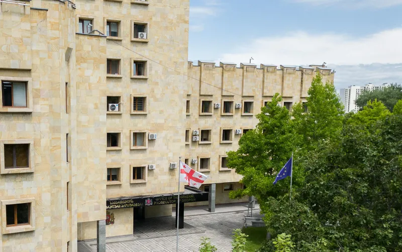 პროკურატურა ექიმ გიორგი ჩახუნაშვილთან, ზაქრო ალბუთაშვილთან და ნიკა გვენცაძესთან საპროცესო შეთანხმების გაფორმების თაობაზე ოფიციალურ ინფორმაციას ავრცელებს