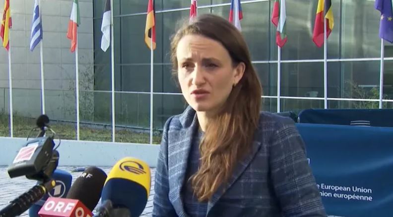 რუმინეთის საგარეო საქმეთა მინისტრი - არ ვეთანხმები შეფასებას, თითქოს დიალოგს ბოიკოტს ევროკავშირი უცხადებს - ევროკავშირი მუდამ მზადაა, გააგრძელოს დიალოგი იმ ქვეყნებსა და მთავრობებთან, რომლებიც დემოკრატიას იცავენ