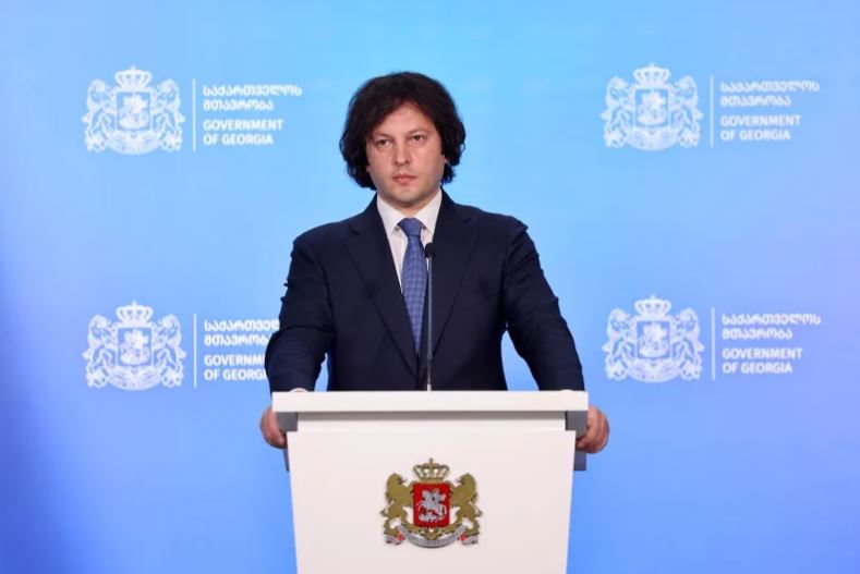 მთავრობის გადაწყვეტილებით, 70 წლამდე ასაკის პენსიონერების პენსია 1-ელი იანვრიდან 20 ლარის ნაცვლად, 45 ლარით გაიზრდება და 415 ლარი გახდება