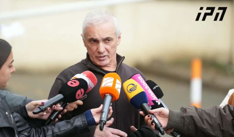 თამაზ ელიზბარაშვილი - ერთს ვიტყვი „იმედის“ შვიდი ბიჭის მისამართით: ნუ შეეშინდებათ ჩემი დანახვის ქუჩაში, ნუღარ გაიქცევიან პოლიციაში და საჩივარს ნუ დაწერენ „ელიზბარაშვილის დანახვის შეგვეშინდაო“