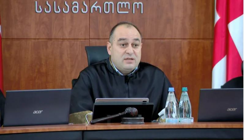 საკონსტიტუციო სასამართლომ, პარტიების აკრძალვის სარჩელზე სასამართლო განხილვის ერთი თვით გადადების შესახებ „გახარია საქართველოსთვის“ შუამდგომლობა არ დააკმაყოფილა