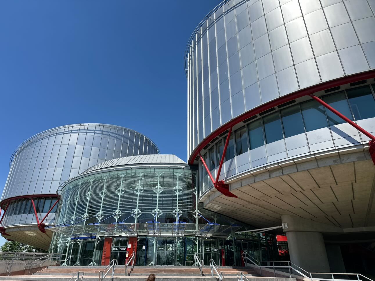 საია: ECHR-ის გადაწყვეტილებების აღსრულების პროცესში მნიშვნელოვანი სისტემური გამოწვევებია